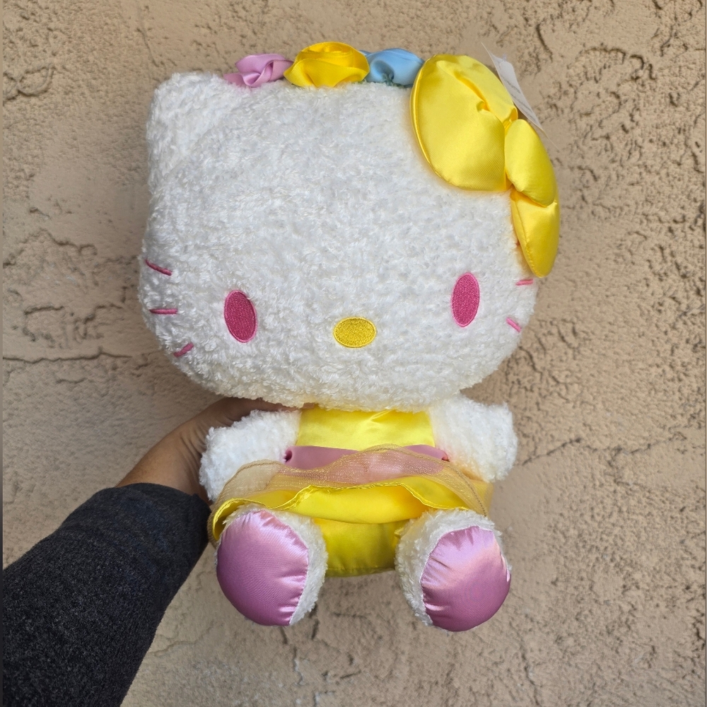 HELLO KITTY  2016 SANRIO PLUSH YELLOW PINK SATIN DRESS HALO FLOWERS